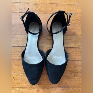 Black Pointed Toe Ballet Flats size 9